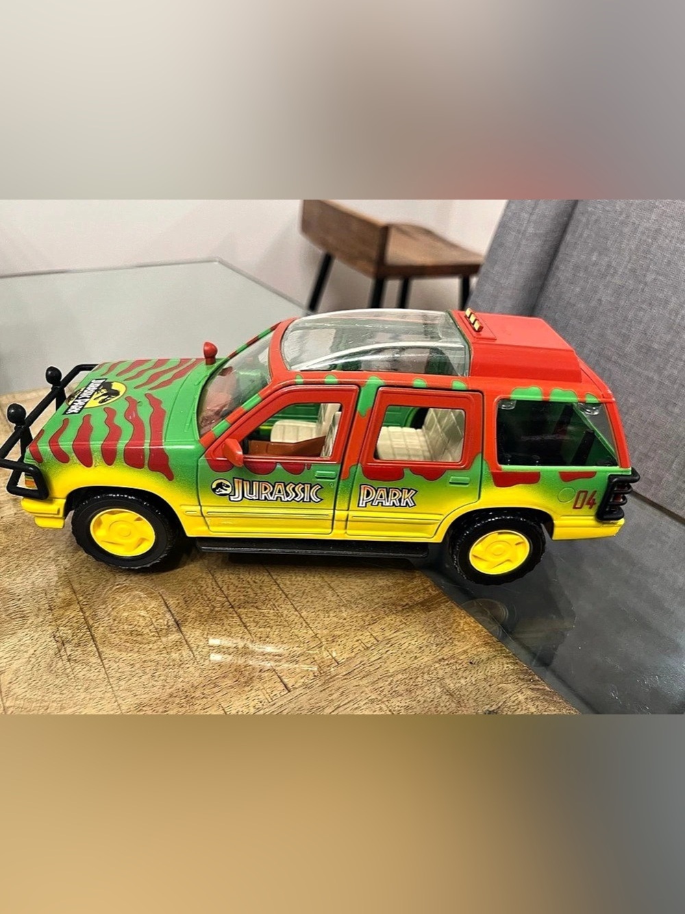 Mattel Jurassic Park Legacy Collection Ford Explorer VEHICLE